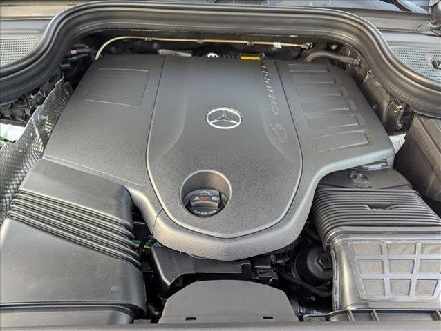 new 2025 Mercedes-Benz GLS 450 car, priced at $91,175