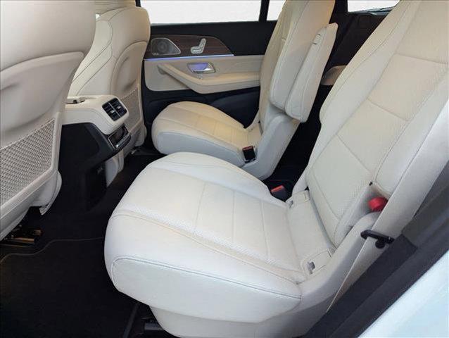 new 2025 Mercedes-Benz GLS 450 car, priced at $91,175