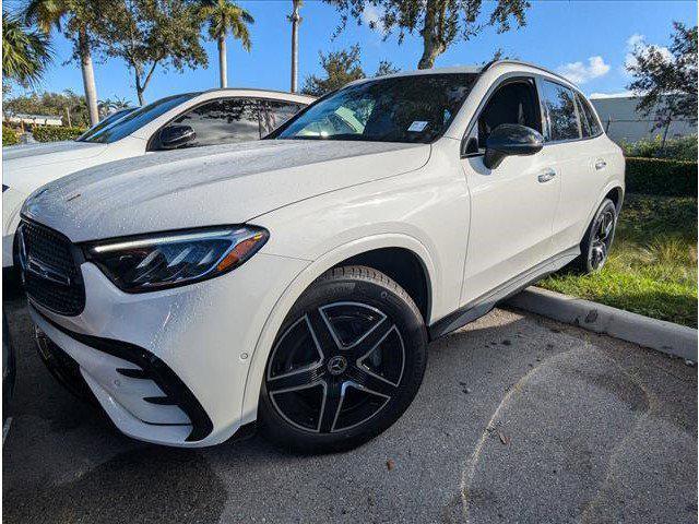 new 2025 Mercedes-Benz GLC 300 car, priced at $56,335