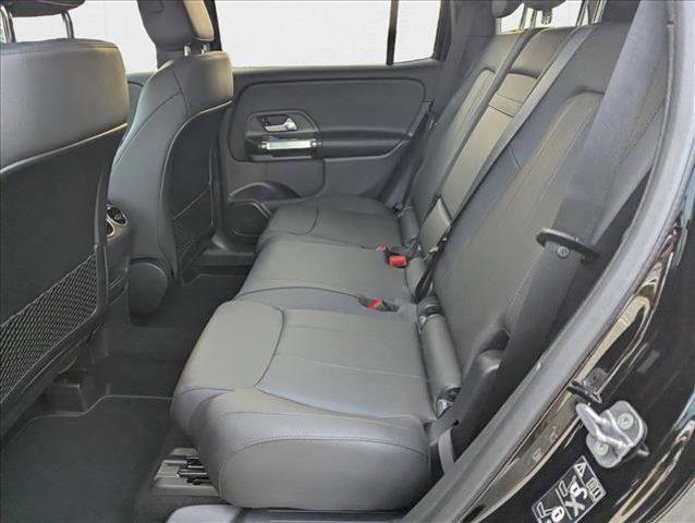 new 2025 Mercedes-Benz GLB 250 car, priced at $47,145