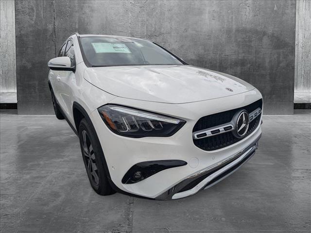 new 2025 Mercedes-Benz GLA 250 car, priced at $45,875