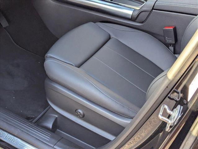 new 2025 Mercedes-Benz GLA 250 car, priced at $44,345