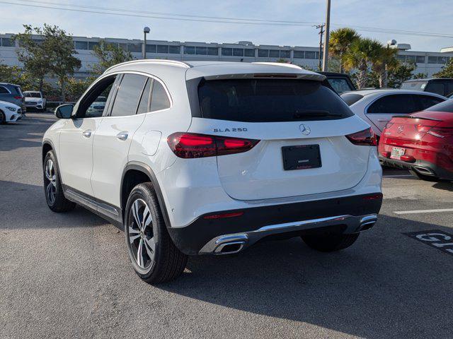 new 2025 Mercedes-Benz GLA 250 car, priced at $45,875