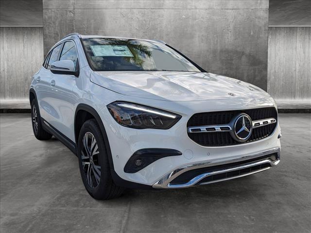 new 2024 Mercedes-Benz GLA 250 car, priced at $47,495