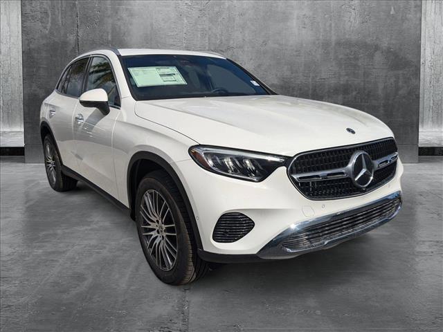 new 2025 Mercedes-Benz GLC 300 car, priced at $53,385