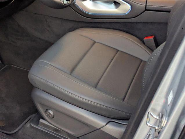new 2025 Mercedes-Benz GLE 350 car, priced at $65,325