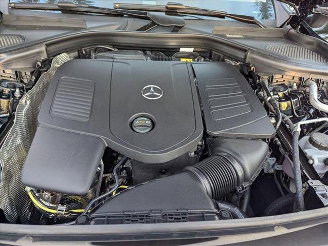 new 2025 Mercedes-Benz GLC 300 car, priced at $50,815