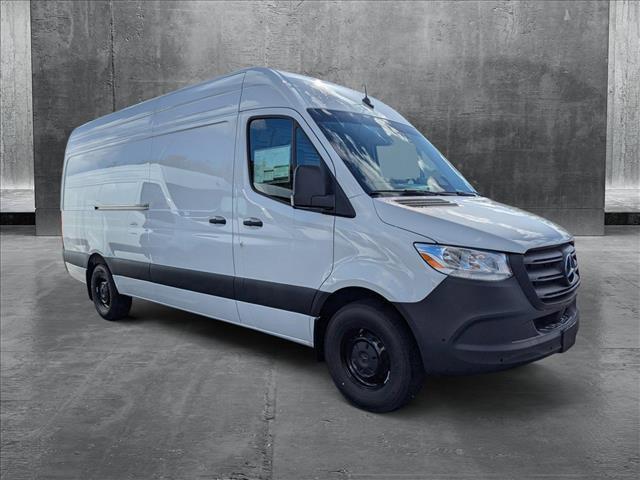 new 2025 Mercedes-Benz Sprinter 2500 car, priced at $67,302