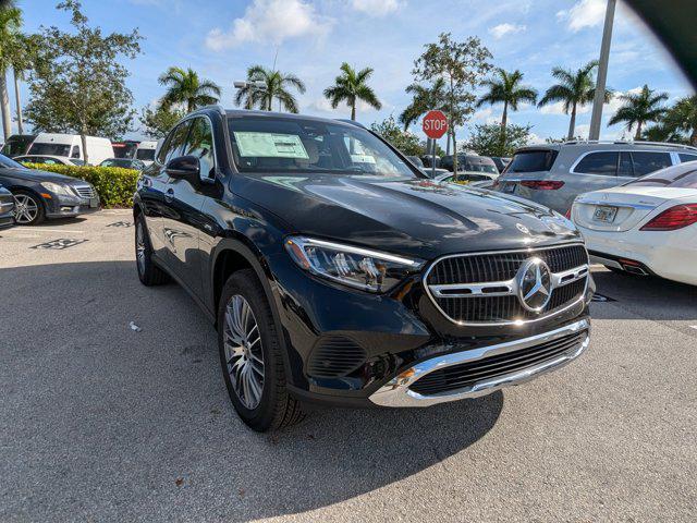 new 2024 Mercedes-Benz GLC 300 car, priced at $53,245