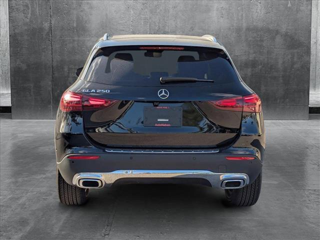 new 2025 Mercedes-Benz GLA 250 car, priced at $44,345