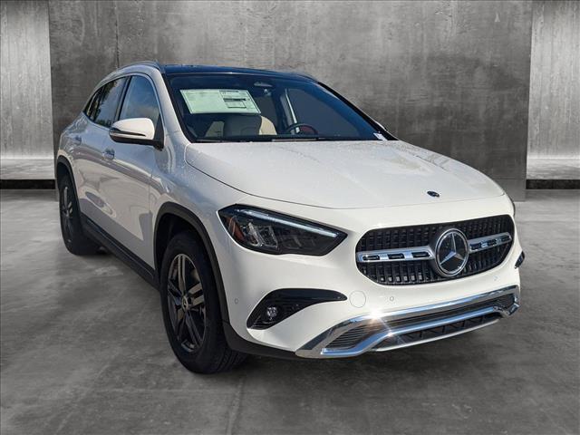 new 2025 Mercedes-Benz GLA 250 car, priced at $45,650