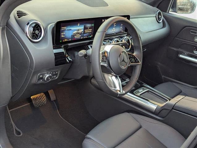 new 2026 Mercedes-Benz GLA 250 car, priced at $45,295