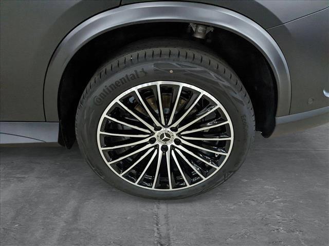 new 2025 Mercedes-Benz GLC 300 car, priced at $62,515