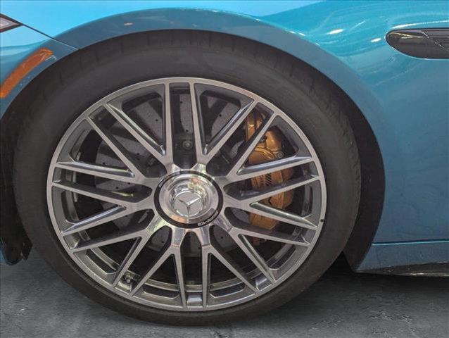 new 2025 Mercedes-Benz AMG SL 63 car, priced at $223,895