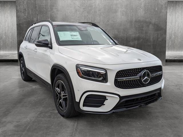 new 2024 Mercedes-Benz GLB 250 car, priced at $52,625