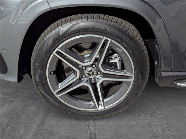 new 2025 Mercedes-Benz GLS 450 car, priced at $95,685