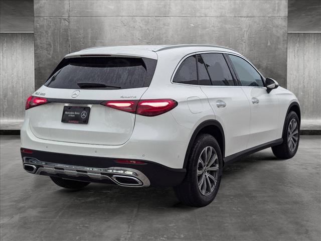 new 2024 Mercedes-Benz GLC 300 car, priced at $50,985