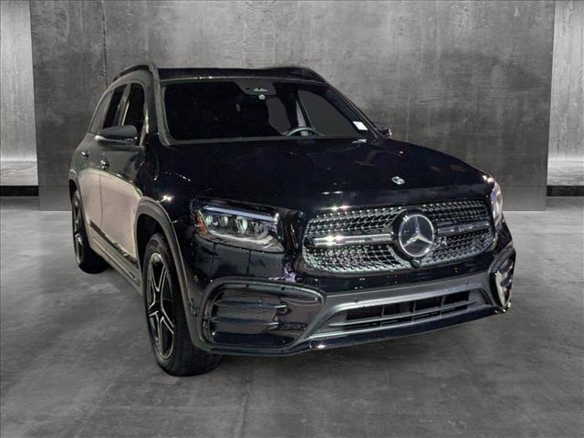 new 2024 Mercedes-Benz GLB 250 car, priced at $49,295