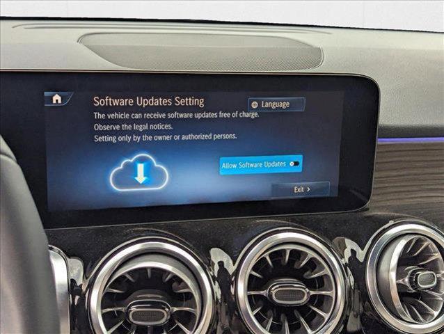 new 2025 Mercedes-Benz GLB 250 car, priced at $49,580