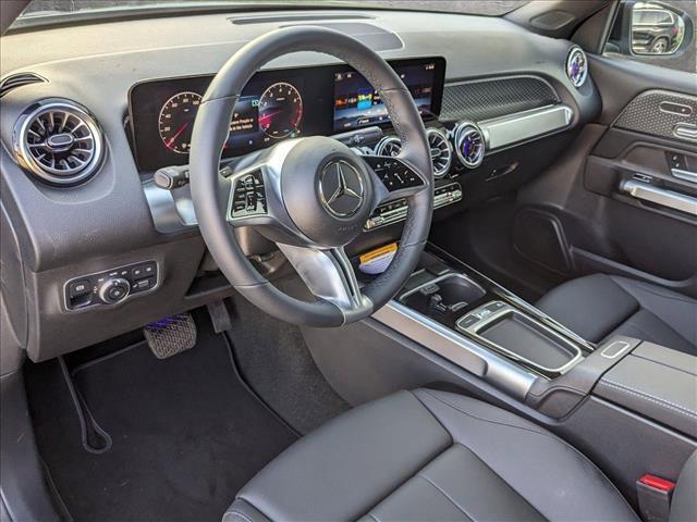 new 2024 Mercedes-Benz GLB 250 car, priced at $46,900