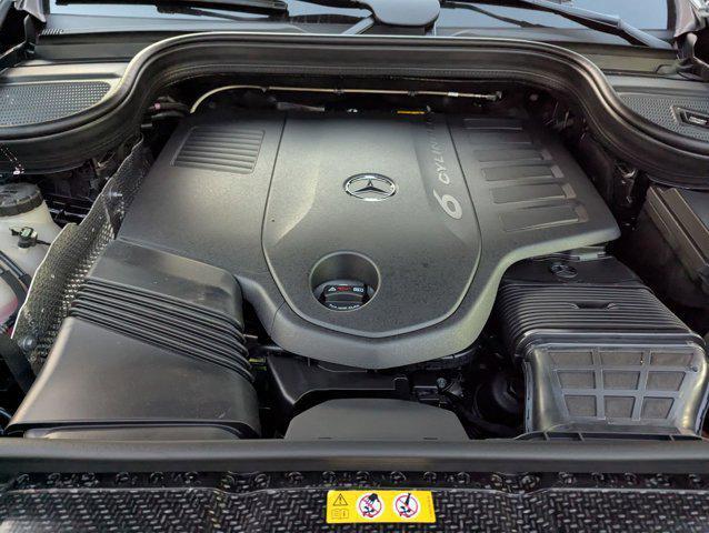 new 2025 Mercedes-Benz GLS 450 car, priced at $96,495