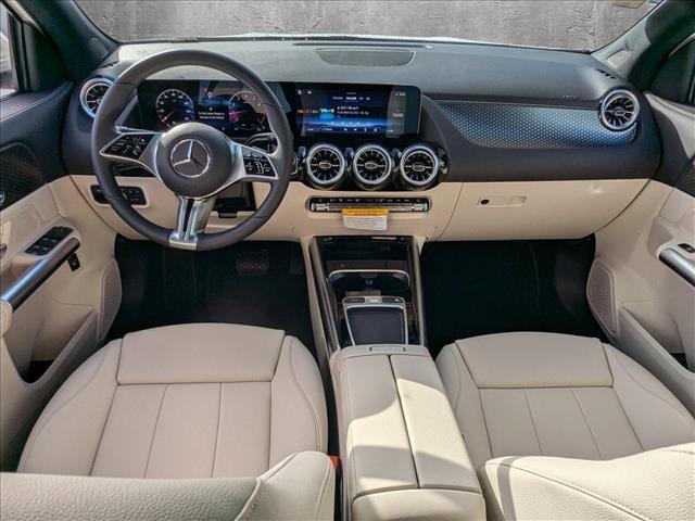 new 2025 Mercedes-Benz GLA 250 car, priced at $45,650