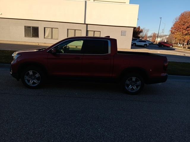 new 2025 Honda Ridgeline car, priced at $45,080