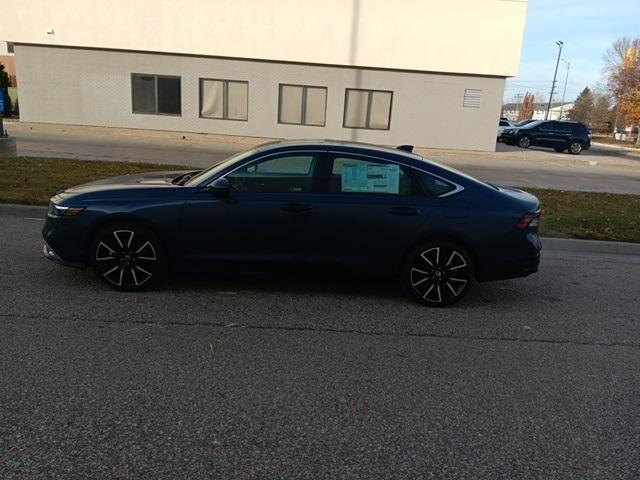 new 2025 Honda Accord Hybrid car, priced at $40,395