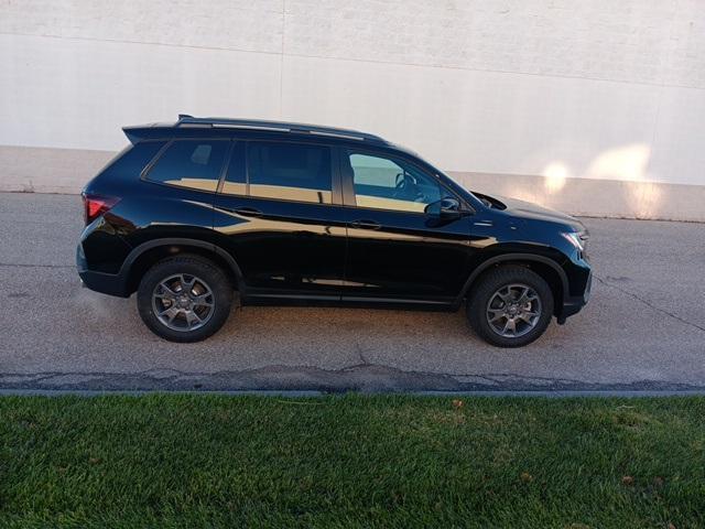 new 2025 Honda Passport car, priced at $46,395