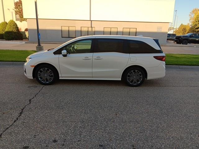 new 2025 Honda Odyssey car, priced at $48,460