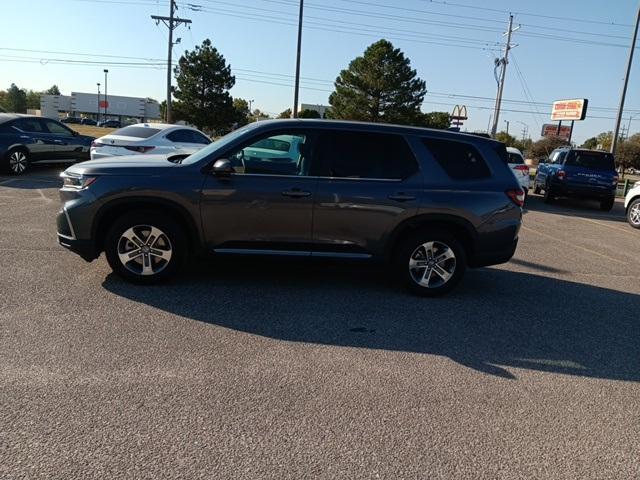 new 2025 Honda Pilot car, priced at $46,995