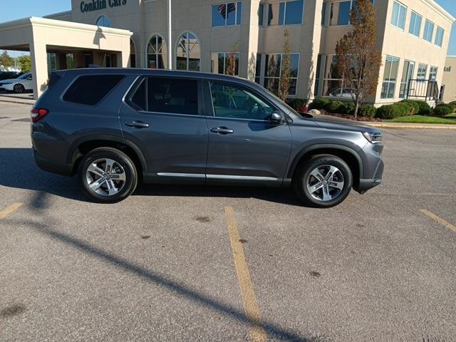 new 2025 Honda Pilot car, priced at $46,995