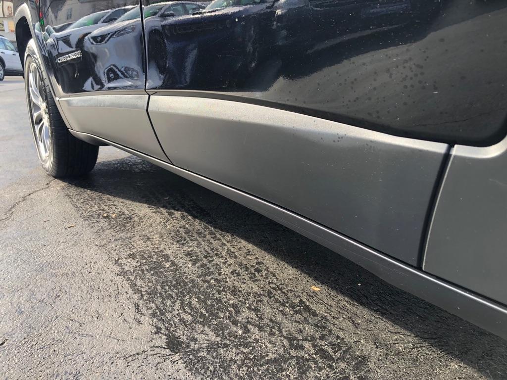 used 2019 Jeep Cherokee car, priced at $12,963