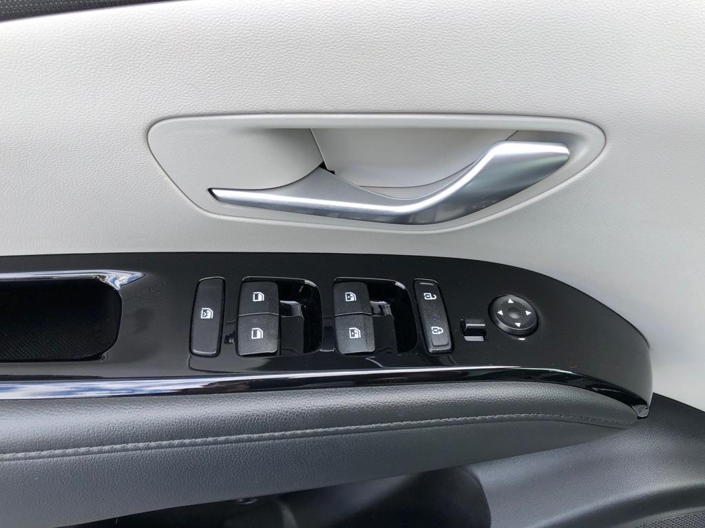 used 2022 Hyundai TUCSON Hybrid car, priced at $20,955