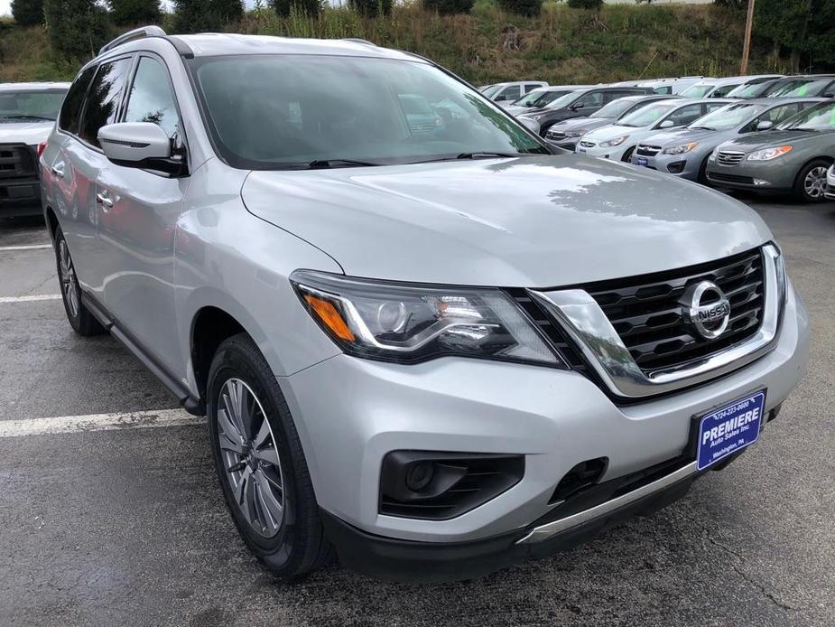 used 2020 Nissan Pathfinder car, priced at $12,957