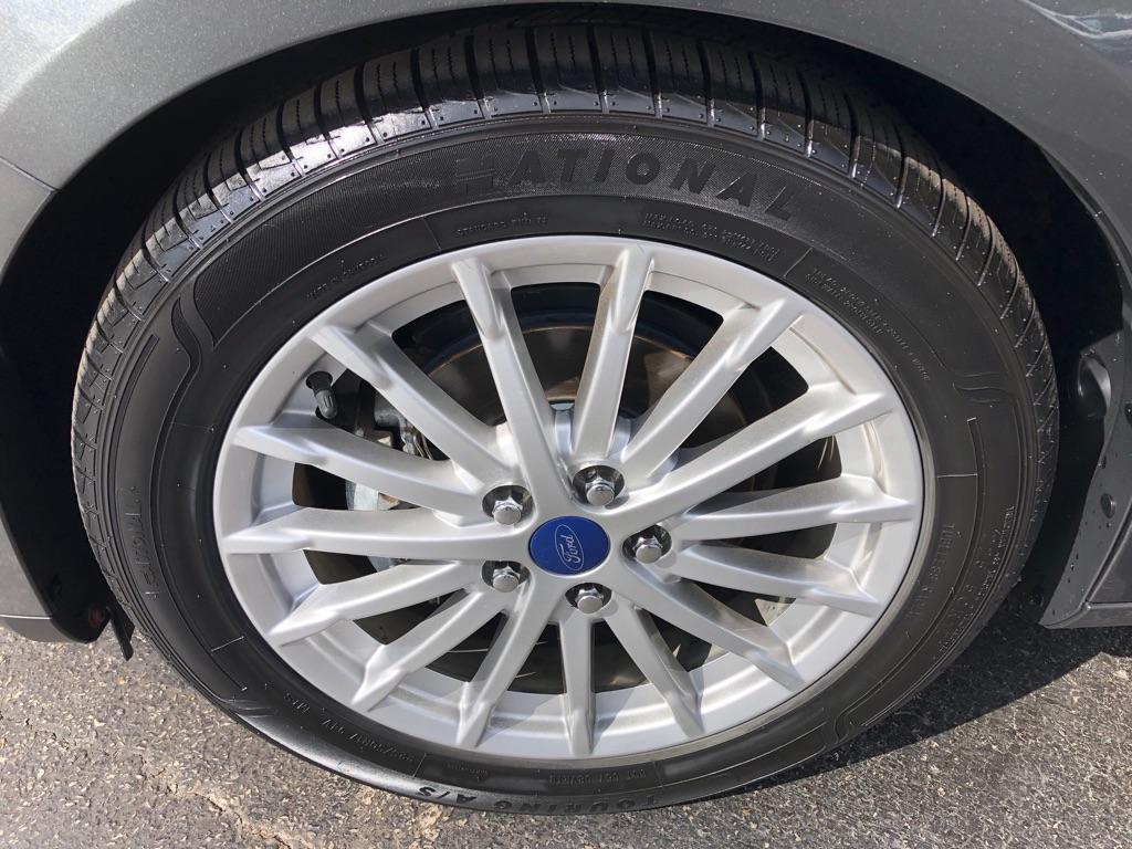 used 2016 Ford Focus Electric car, priced at $9,975