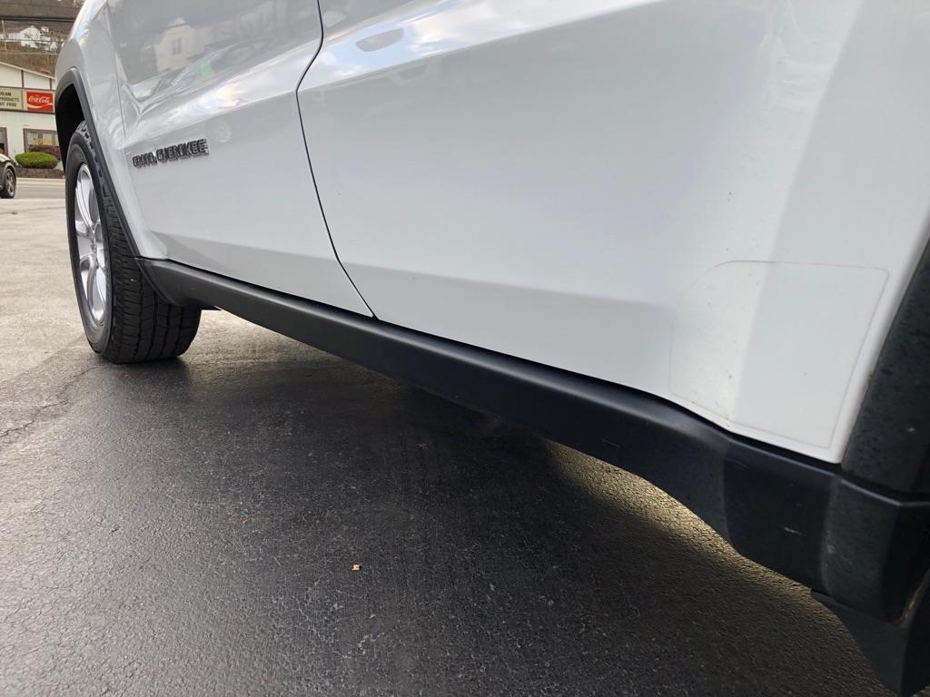 used 2021 Jeep Grand Cherokee car, priced at $16,979