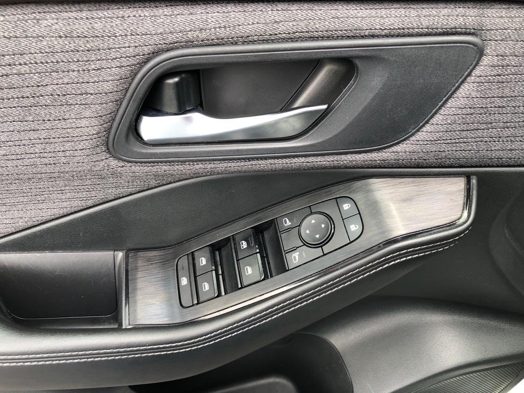 used 2021 Nissan Rogue car, priced at $14,996
