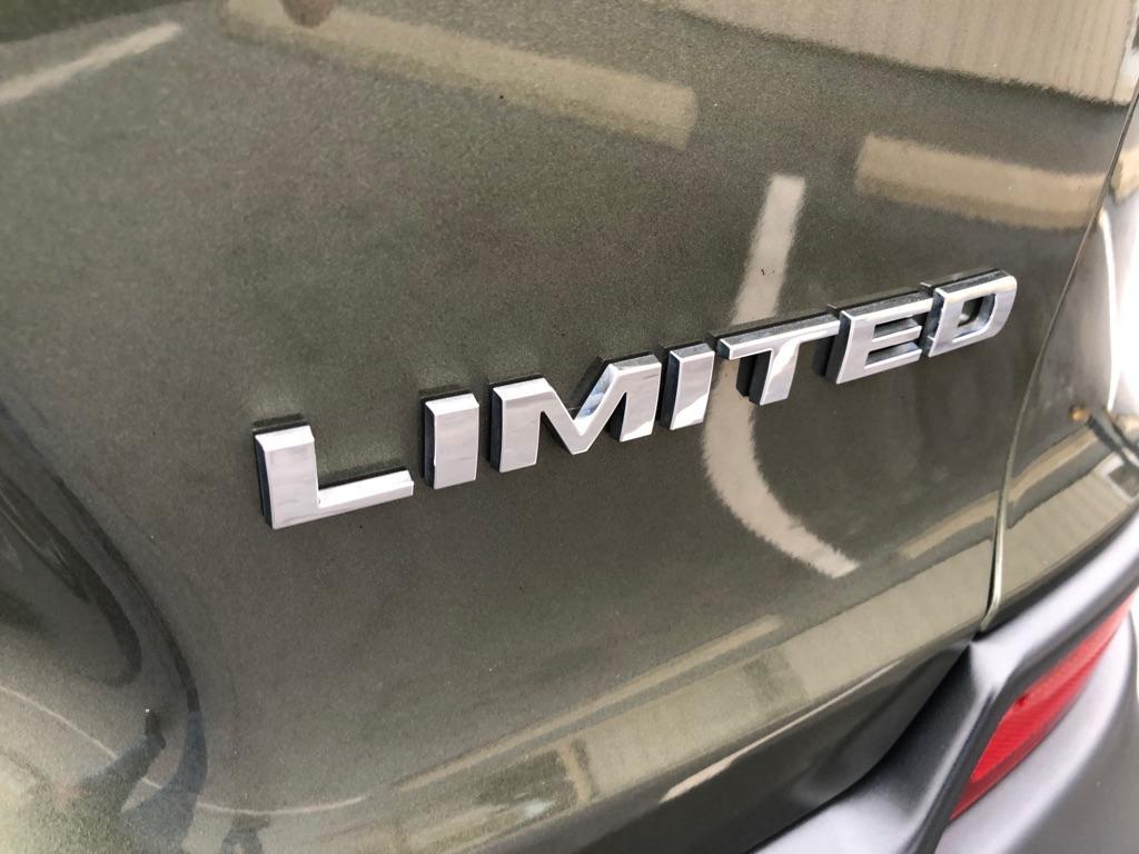 used 2019 Jeep Cherokee car, priced at $16,824