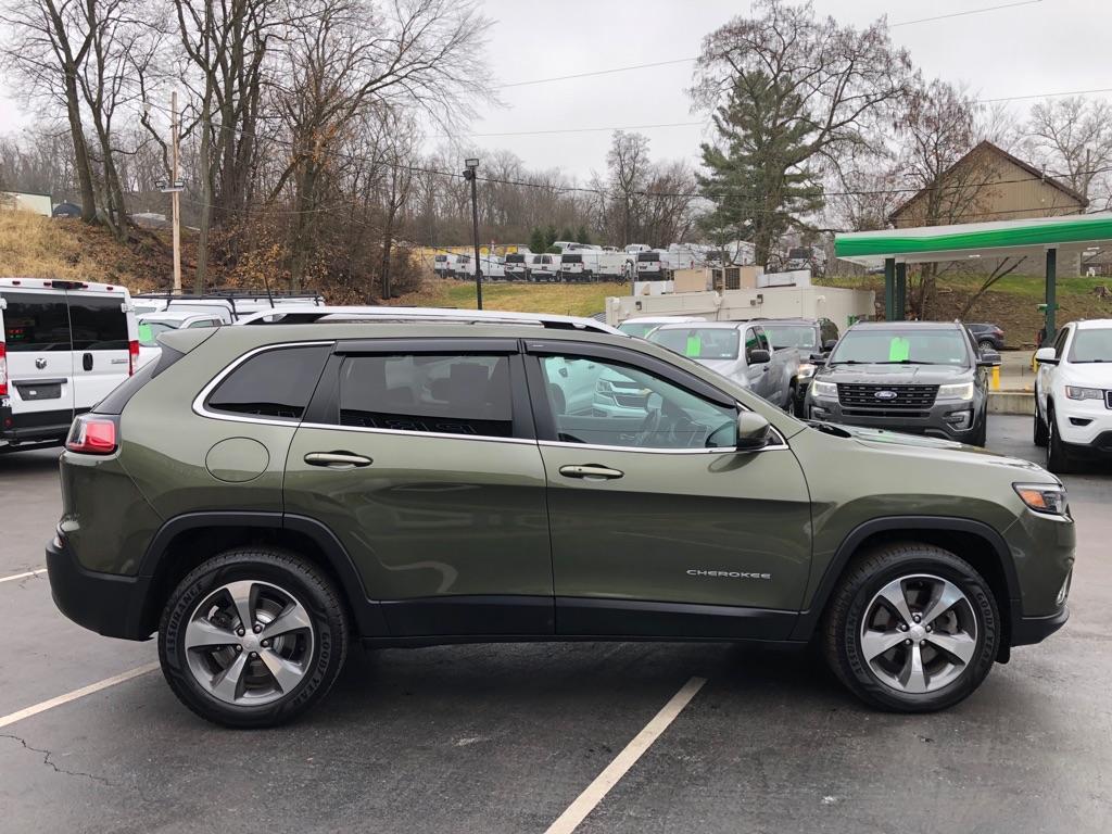 used 2019 Jeep Cherokee car, priced at $16,824