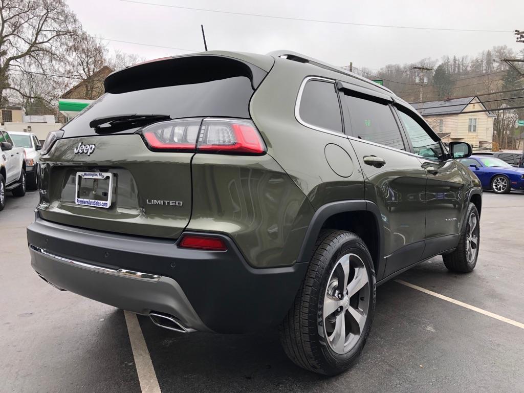 used 2019 Jeep Cherokee car, priced at $16,824