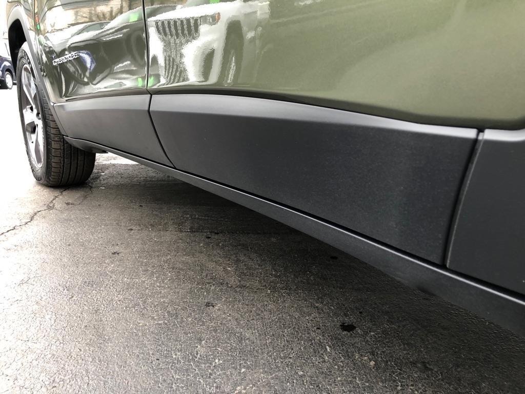 used 2019 Jeep Cherokee car, priced at $16,824