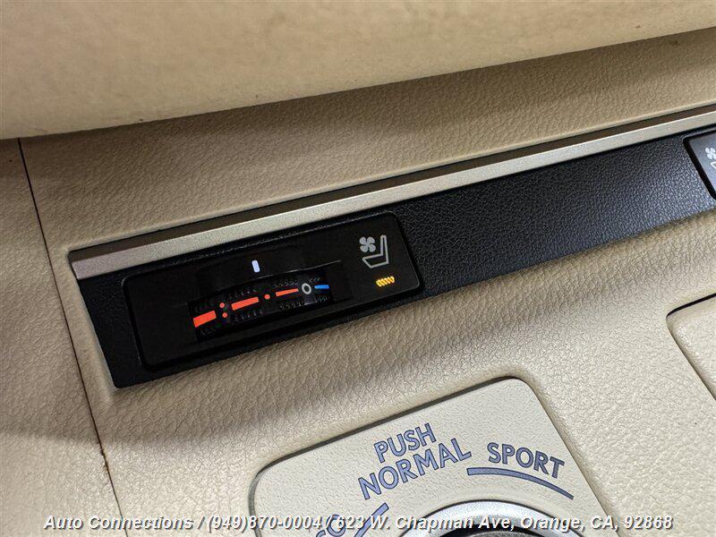 used 2014 Lexus ES 300h car, priced at $11,997
