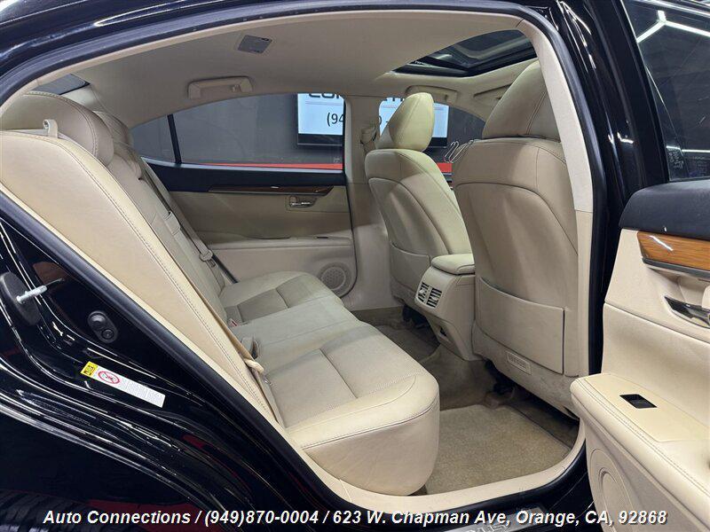 used 2014 Lexus ES 300h car, priced at $11,997