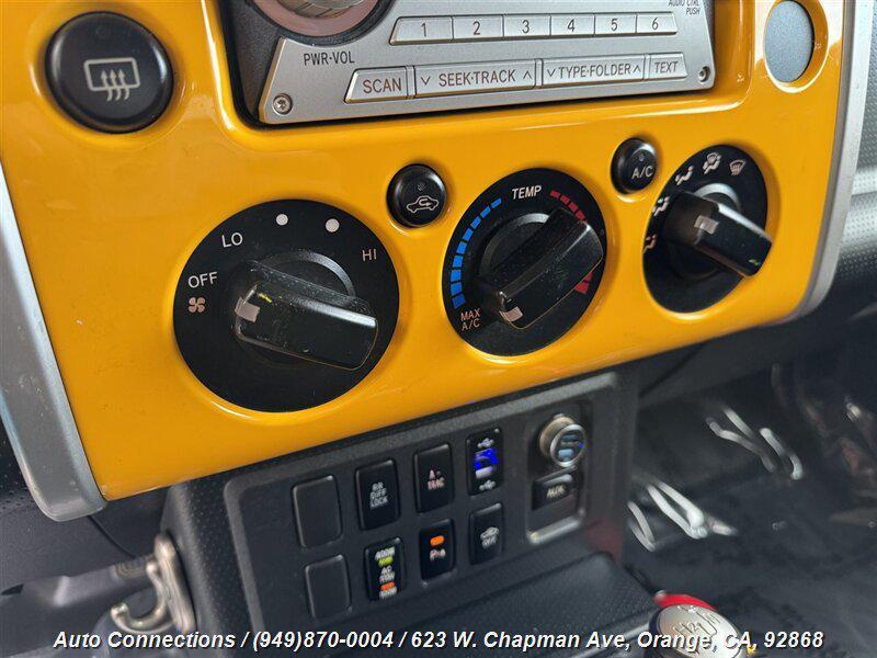 used 2007 Toyota FJ Cruiser car, priced at $18,497