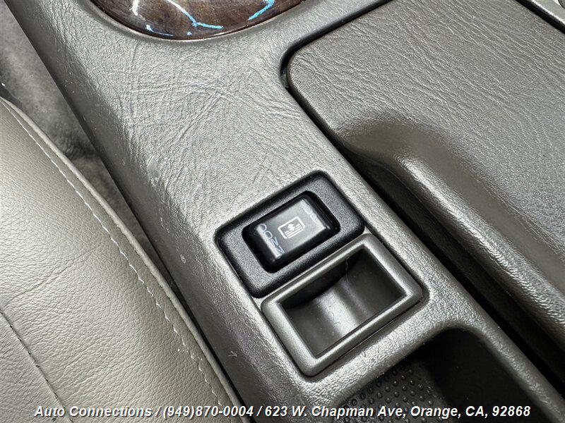 used 2000 INFINITI I30 car, priced at $5,897
