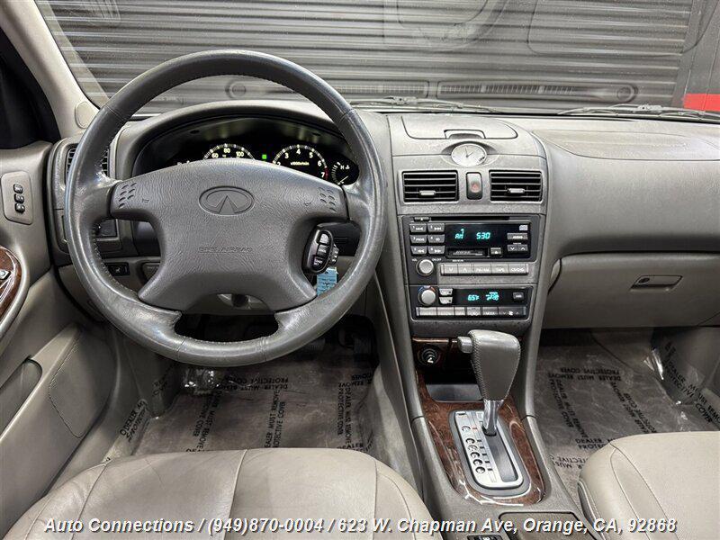 used 2000 INFINITI I30 car, priced at $5,897