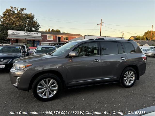 used 2013 Toyota Highlander Hybrid car, priced at $16,897