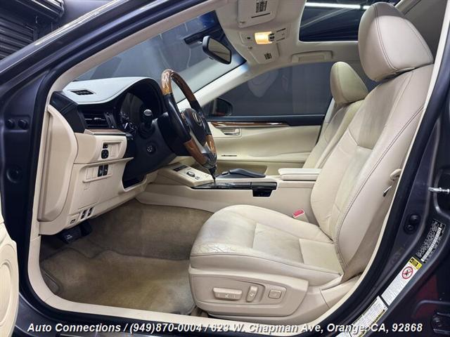 used 2013 Lexus ES 300h car, priced at $16,997
