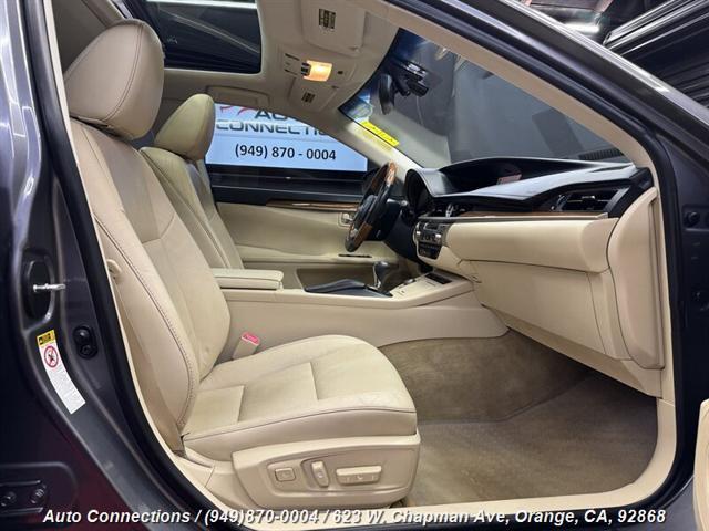 used 2013 Lexus ES 300h car, priced at $16,997